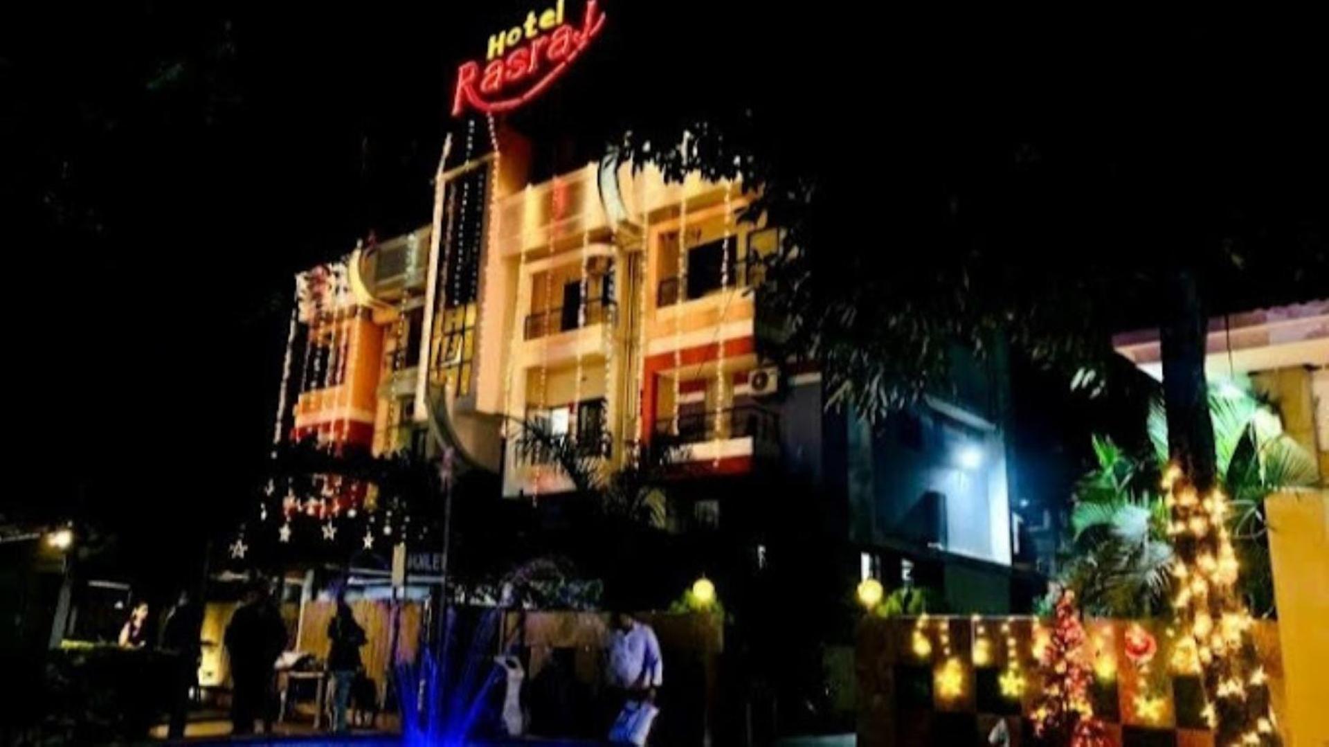 Hotel Rasraj , Dhule Экстерьер фото